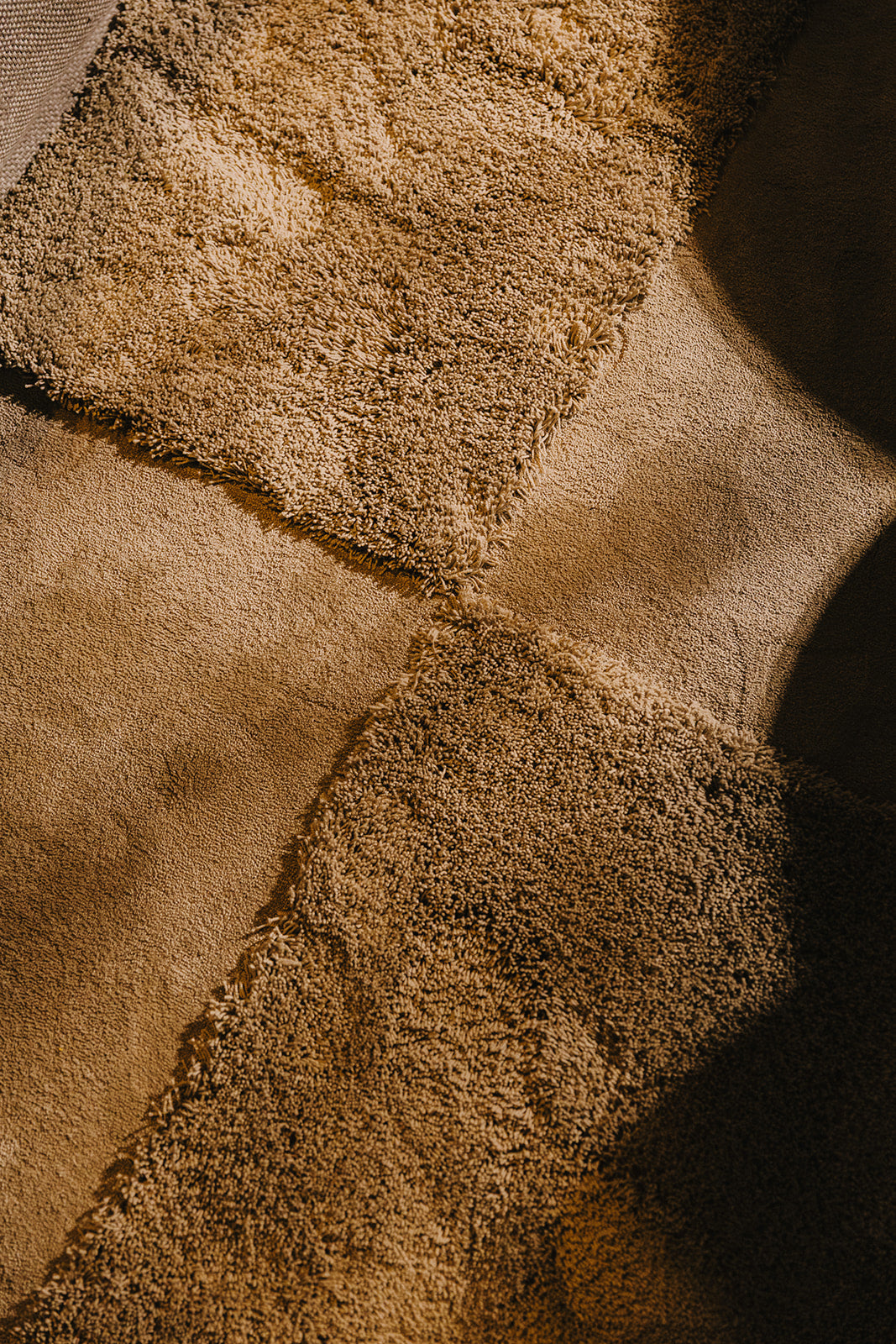 Rhythm tapijt Clay low & Silt high.